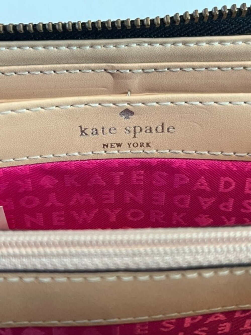 KATE SPADE | Neda Wellesley Black Pebbled Leather Zip Around Clutch Wallet-EUC - Picture 8 of 13